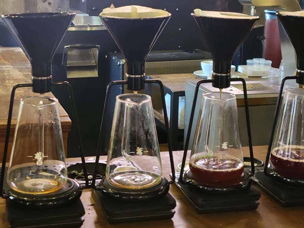 おしゃれなコーヒー屋さんでリラックス