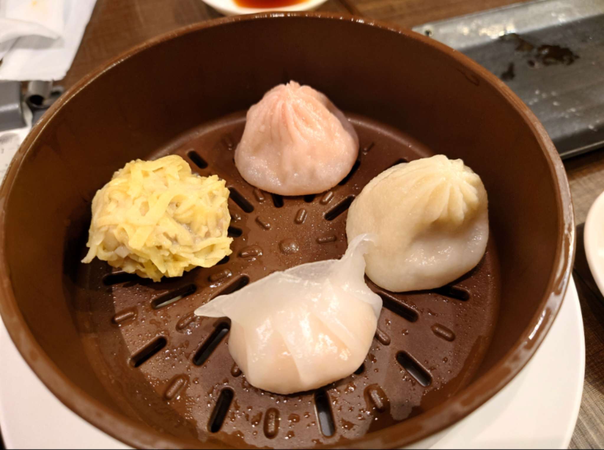 豊富なビュッフェ